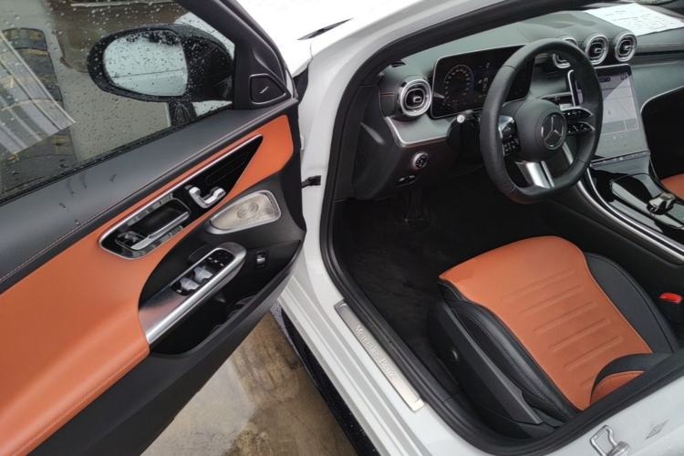 Used Mercedes-Benz C-Class 2023 C 260 L Bright Night Sports Edition Driver Seat