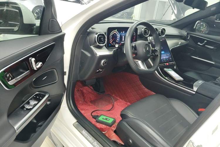 Used Mercedes-Benz C-Class 2023 Second Facelift C 260 L Sport Edition Driver Seat