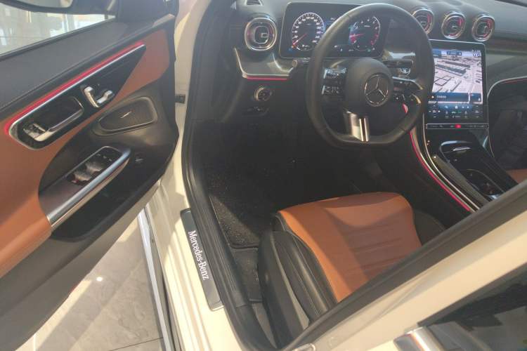 Used Mercedes-Benz C-Class 2023 Restyled C 260 L Sport Edition Driver Seat