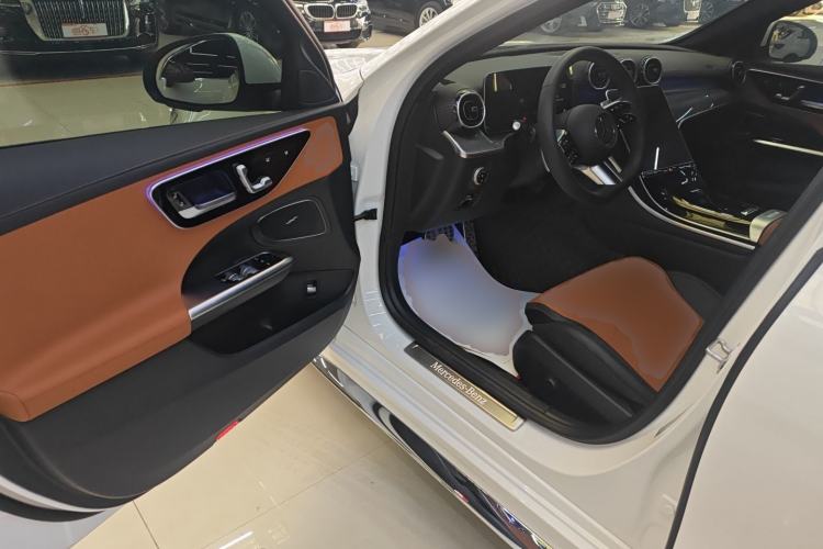 Used Mercedes-Benz C-Class 2023 Second Facelift C 260 L Sport Edition Driver Seat