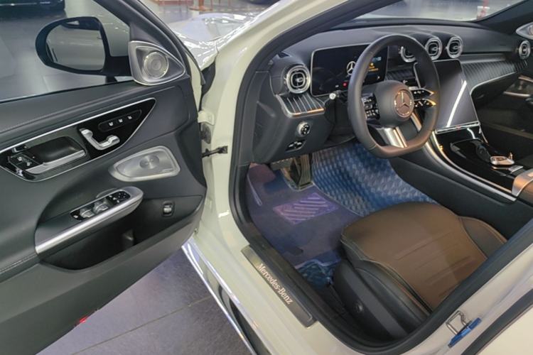 Used Mercedes-Benz C-Class 2023 Second Facelift C 260 L Sport Edition Driver Seat