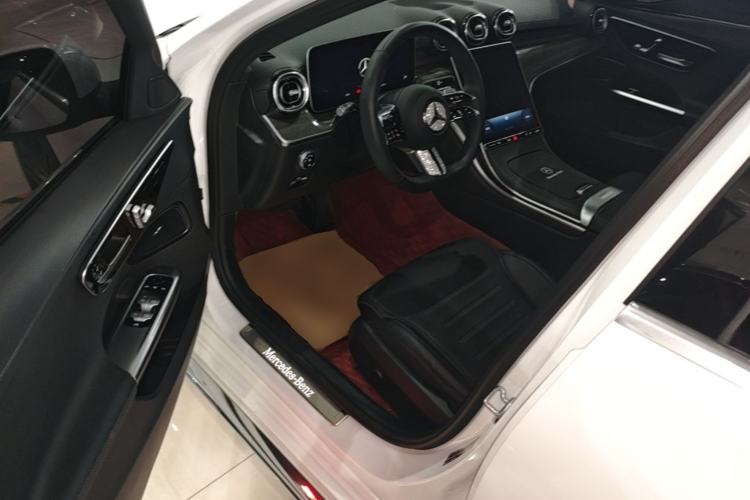 Used Mercedes-Benz C-Class 2023 Restyled C 260 L Sport Edition Driver Seat