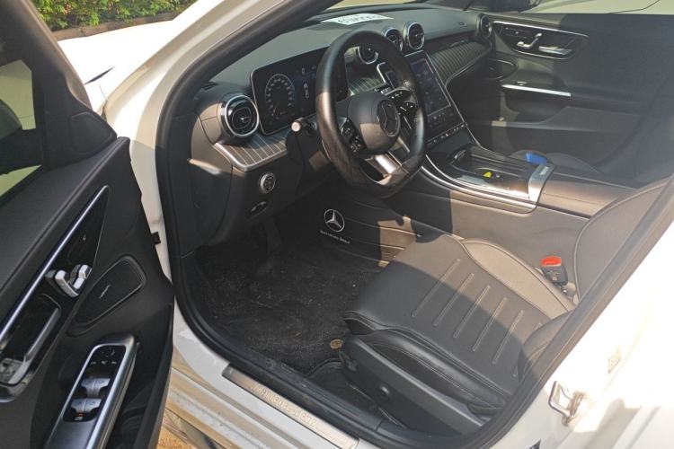 Used Mercedes-Benz C-Class 2023 Revised C 200 L Sport Edition Driver Seat