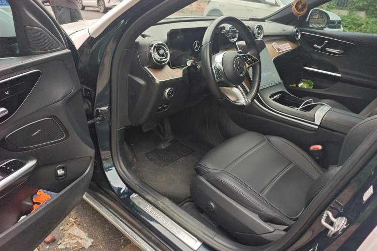 Used Mercedes-Benz C-Class 2023 C 260 L Driver Seat