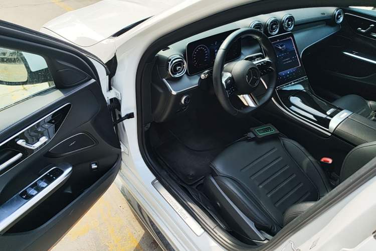 Used Mercedes-Benz C-Class 2023 Restyled C 260 L Sport Edition Driver Seat