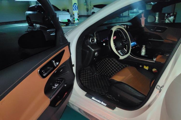 Used Mercedes-Benz C-Class 2023 Restyled C 260 L Sport Edition Driver Seat