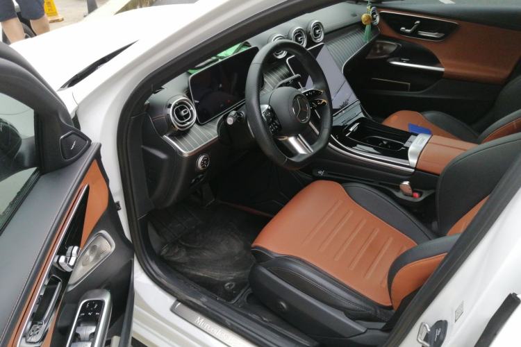 Used Mercedes-Benz C-Class 2023 Restyled C 260 L Night Edition Sports Version Driver Seat