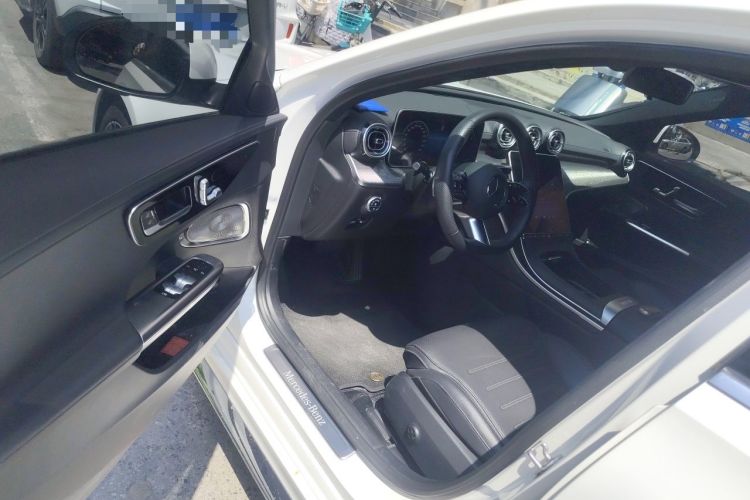 Used Mercedes-Benz C-Class 2023 Facelift C 260 L Driver Seat