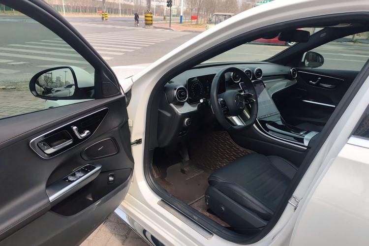 Used Mercedes-Benz C-Class 2023 Revised C 200 L Sport Edition Driver Seat