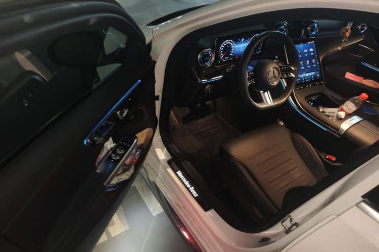 Used Mercedes-Benz C-Class 2023 Restyled C 260 L Sport Edition Driver Seat