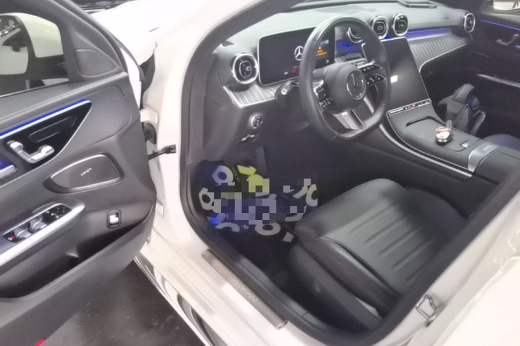 Used Mercedes-Benz C-Class 2023 Revised C 200 L Sport Edition Driver Seat