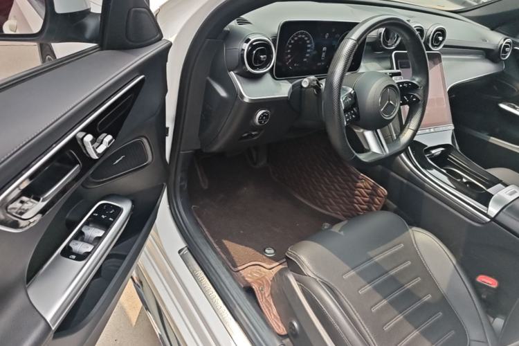 Used Mercedes-Benz C-Class 2023 Revised C 200 L Sport Edition Driver Seat