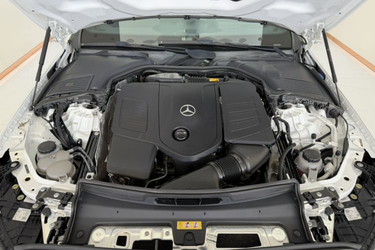 Used Mercedes-Benz C-Class 2023 C 200 L Sport Edition Engine Bay
