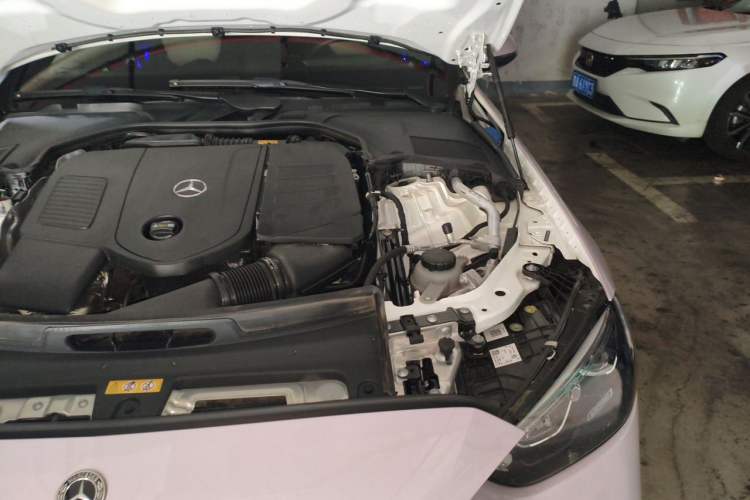 Used Mercedes-Benz C-Class 2023 C 260 L Engine Bay Left