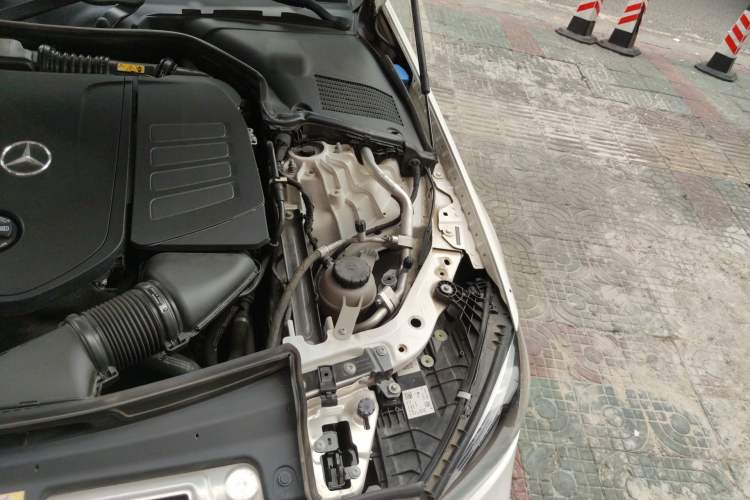 Used Mercedes-Benz C-Class 2023 Facelift C 260 L Engine Bay Left