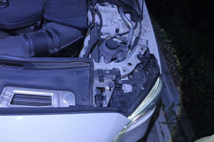 Used Mercedes-Benz C-Class 2023 C 260 L Sport Edition Engine Bay Left