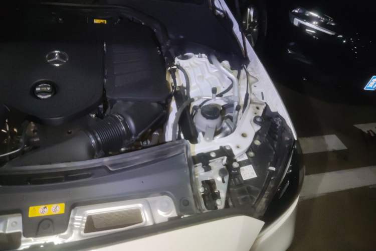 Used Mercedes-Benz C-Class 2023 C 200 L Sport Edition Engine Bay Left