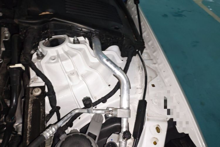 Used Mercedes-Benz C-Class 2023 C 260 L Sport Edition Engine Bay Left