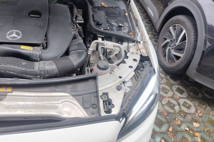 Used Mercedes-Benz C-Class 2023 C 260 Coupe Engine Bay Left