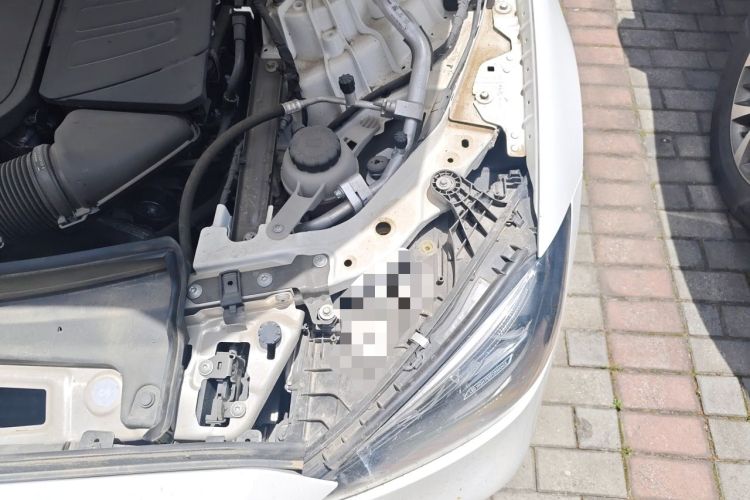 Used Mercedes-Benz C-Class 2023 C 200 L Sport Edition Engine Bay Left