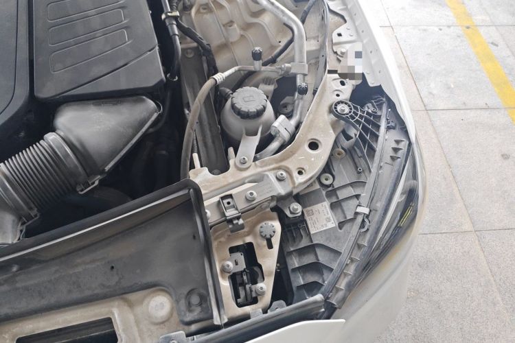 Used Mercedes-Benz C-Class 2023 C 260 L Sport Edition Engine Bay Left