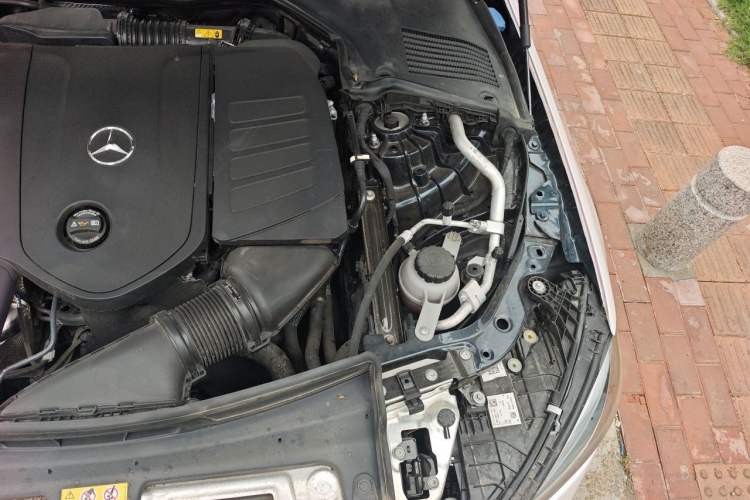 Used Mercedes-Benz C-Class 2023 C 260 L Engine Bay Left