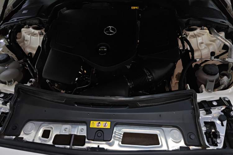 Used Mercedes-Benz C-Class 2023 C 200 L Sport Edition Engine Bay