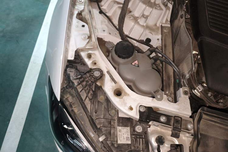 Used Mercedes-Benz C-Class 2023 C 260 L Sport Edition Engine Bay Right