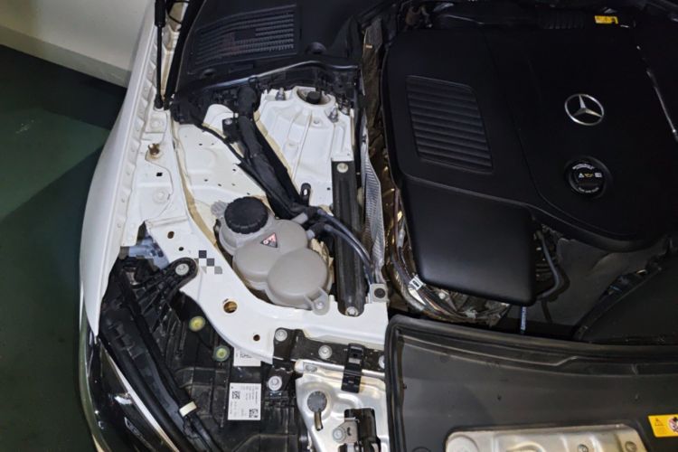 Used Mercedes-Benz C-Class 2023 Restyled C 260 L Sport Edition Engine Bay Right