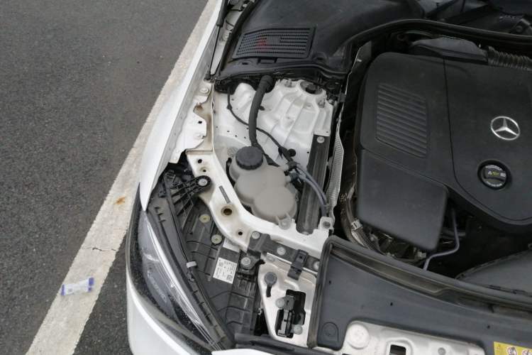 Used Mercedes-Benz C-Class 2023 Restyled C 260 L Night Edition Sports Version Engine Bay Right