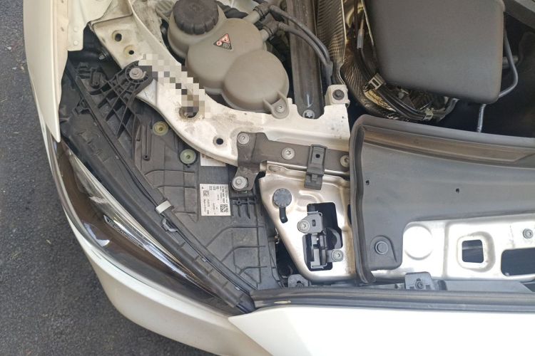 Used Mercedes-Benz C-Class 2023 Restyled C 260 L Sport Edition Engine Bay Right