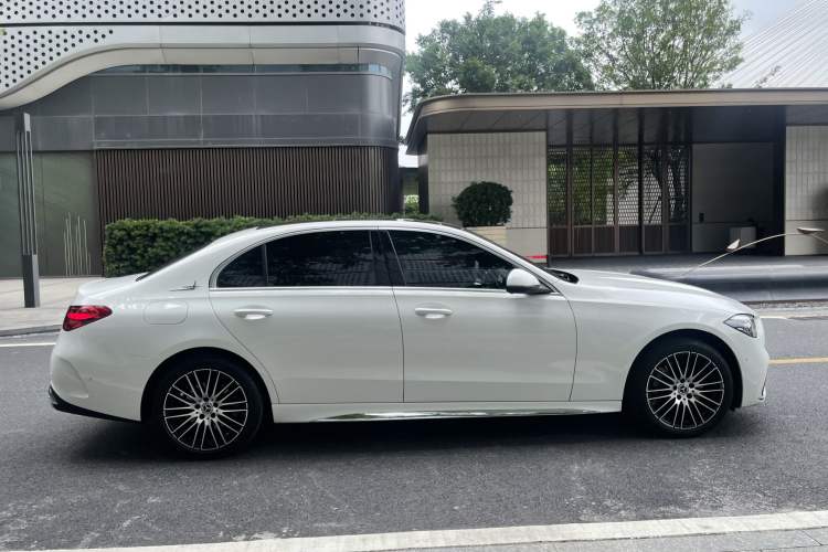 Used Mercedes-Benz C-Class 2023 Restyled C 260 L Sport Edition Exterior 10