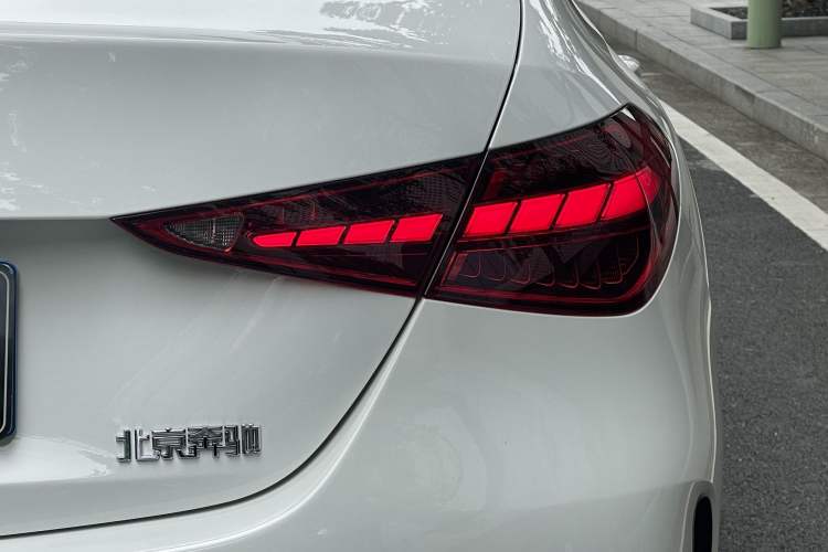 Used Mercedes-Benz C-Class 2023 Restyled C 260 L Sport Edition Exterior 12