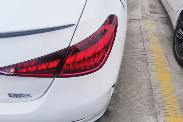 Used Mercedes-Benz C-Class 2023 Restyled C 260 L Night Edition Sports Version Exterior 3
