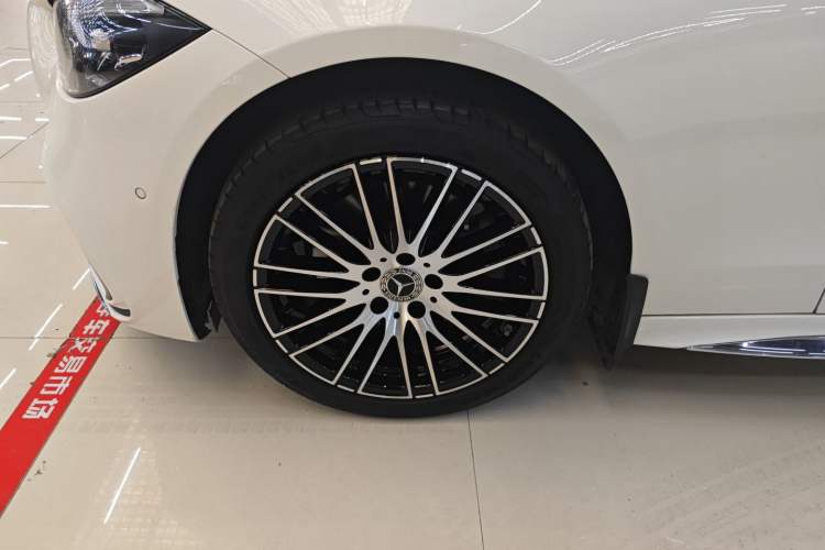 Used Mercedes-Benz C-Class 2023 Second Facelift C 260 L Sport Edition Exterior 3