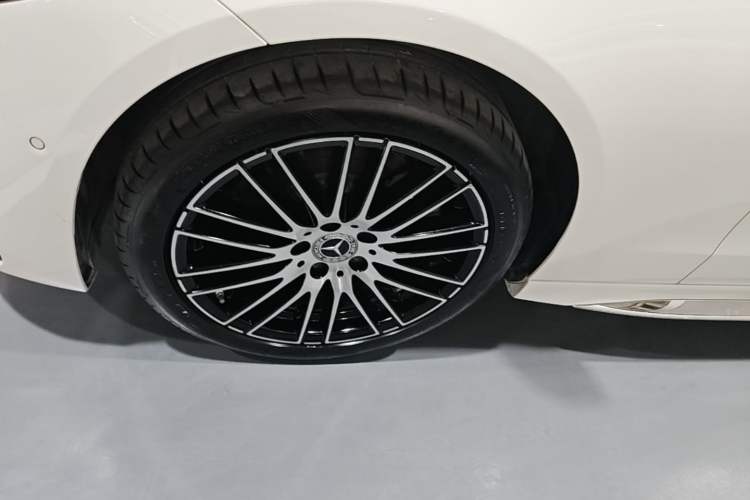 Used Mercedes-Benz C-Class 2023 Restyled C 260 L Sport Edition Exterior 4