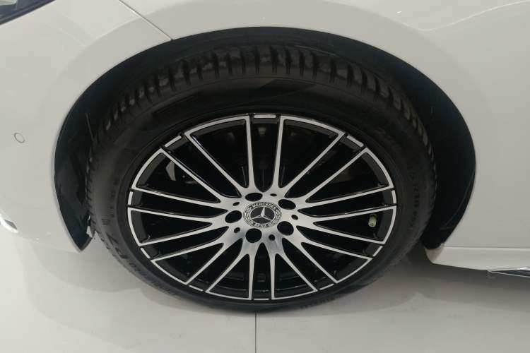 Used Mercedes-Benz C-Class 2023 C 200 L Sport Edition Exterior 4