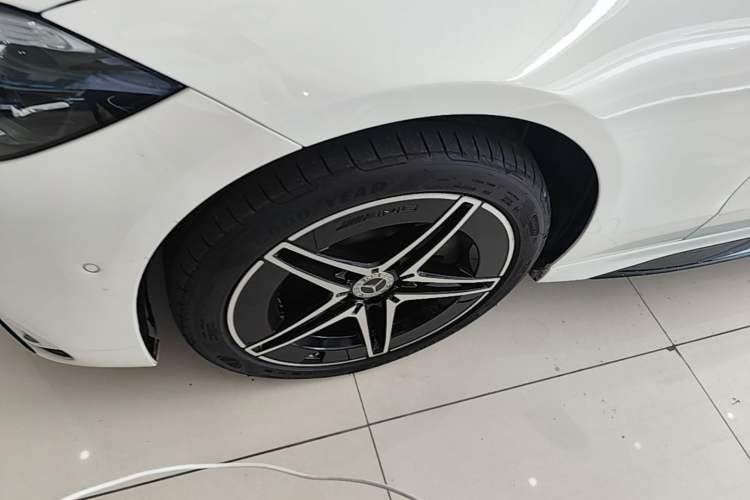 Used Mercedes-Benz C-Class 2023 Second Facelift C 260 L Starry Night Sports Edition Exterior 4