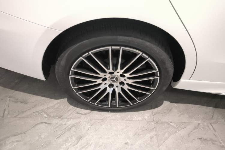 Used Mercedes-Benz C-Class 2023 Revised C 200 L Sport Edition Exterior 4
