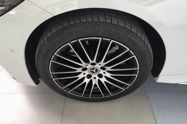 Used Mercedes-Benz C-Class 2023 Second Facelift C 260 L Sport Edition Exterior 4