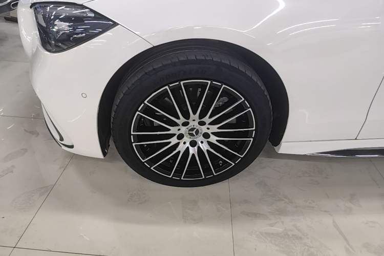 Used Mercedes-Benz C-Class 2023 Second Facelift C 260 L Sport Edition Exterior 4