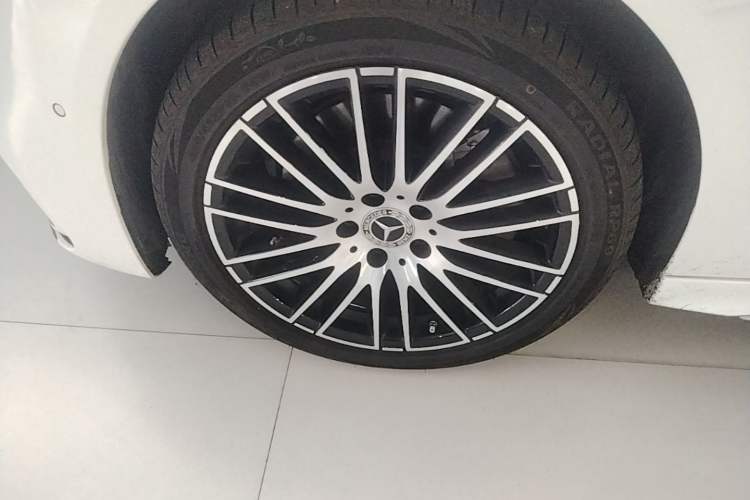 Used Mercedes-Benz C-Class 2023 C 260 L Sport Edition Exterior 4