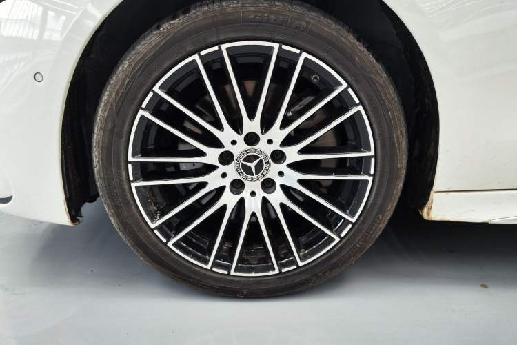 Used Mercedes-Benz C-Class 2023 C 260 L Sport Edition Exterior 4