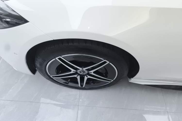 Used Mercedes-Benz C-Class 2023 Restyled C 260 L Night Edition Sports Version Exterior 4