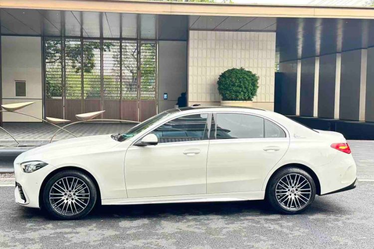Used Mercedes-Benz C-Class 2023 Restyled C 260 L Sport Edition Exterior 6
