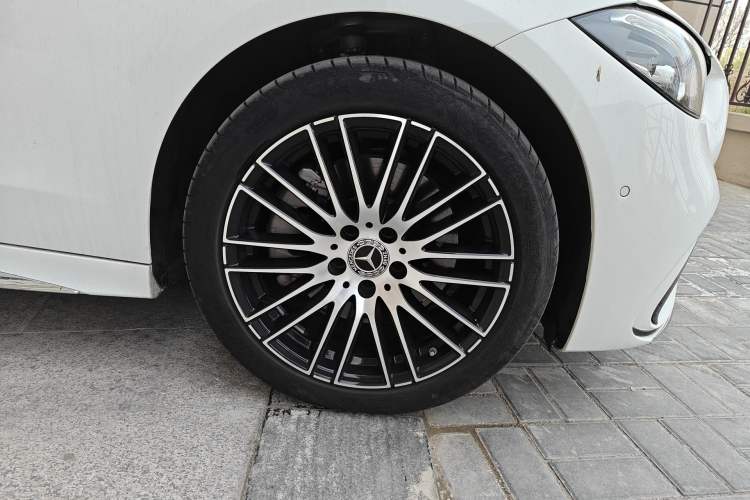 Used Mercedes-Benz C-Class 2023 C 260 L Sport Edition Exterior 7