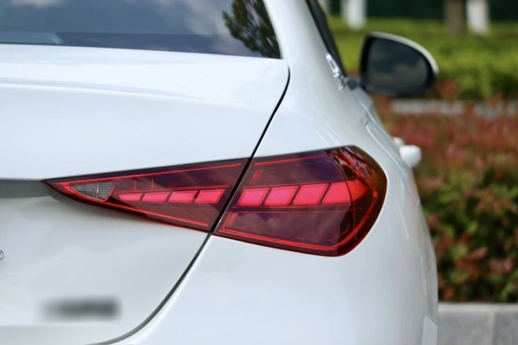 Used Mercedes-Benz C-Class 2023 Restyled C 260 L Sport Edition Exterior 9