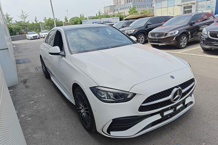 Used Mercedes-Benz C-Class 2023 Second Facelift C 260 L Sport Edition Front Right 45 Deg