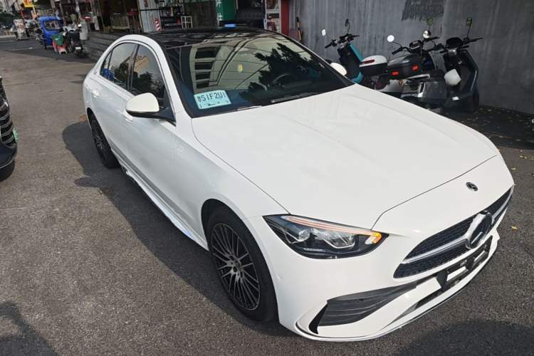Used Mercedes-Benz C-Class 2023 Restyled C 260 L Sport Edition Front Right 45 Deg