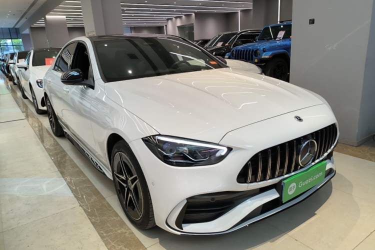 Used Mercedes-Benz C-Class 2023 Second Facelift C 260 L Starry Night Sports Edition Front Right 45 Deg